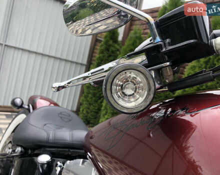 Красный Харлей-Дэвидсон Softail Slim FLS, объемом двигателя 1.7 л и пробегом 69 тыс. км за 10000 $, фото 10 на Automoto.ua