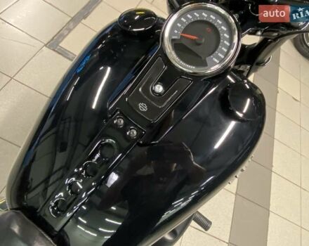 Черный Харлей-Дэвидсон Sport Glide, объемом двигателя 1.8 л и пробегом 11 тыс. км за 15700 $, фото 4 на Automoto.ua