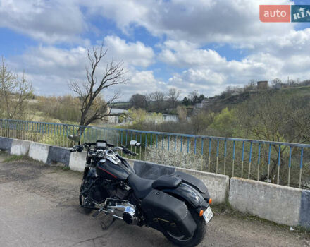 Черный Харлей-Дэвидсон Sport Glide, объемом двигателя 1.75 л и пробегом 9 тыс. км за 15000 $, фото 7 на Automoto.ua