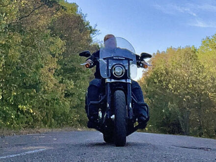 Харлей-Дэвидсон Sport Glide 2021 в Черкассах на Automoto.ua Черный Харлей-Дэвидсон Sport Glide, объемом двигателя 1.75 л и пробегом 8 тыс. км за 16000 $, фото 1 на Automoto.ua