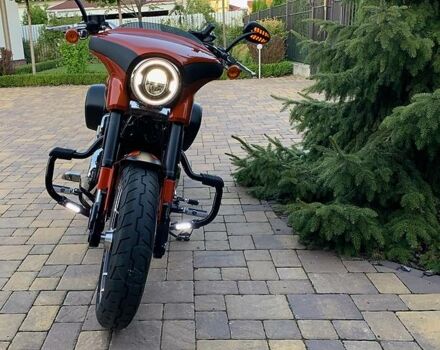 Оранжевый Харлей-Дэвидсон Sport Glide, объемом двигателя 1.7 л и пробегом 10 тыс. км за 22800 $, фото 6 на Automoto.ua