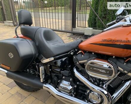 Оранжевый Харлей-Дэвидсон Sport Glide, объемом двигателя 1.7 л и пробегом 10 тыс. км за 22800 $, фото 9 на Automoto.ua