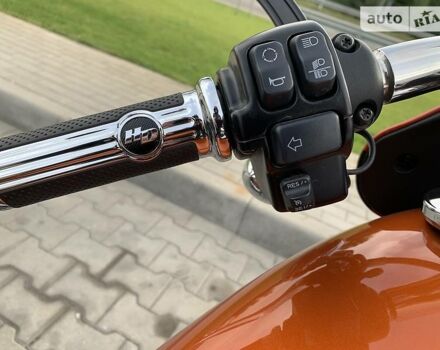 Оранжевый Харлей-Дэвидсон Sport Glide, объемом двигателя 1.7 л и пробегом 10 тыс. км за 22800 $, фото 10 на Automoto.ua