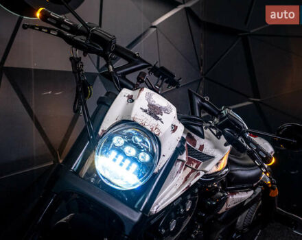 Білий Харлей-Девідсон VRSCD Night Rod, об'ємом двигуна 1.25 л та пробігом 27 тис. км за 28000 $, фото 14 на Automoto.ua