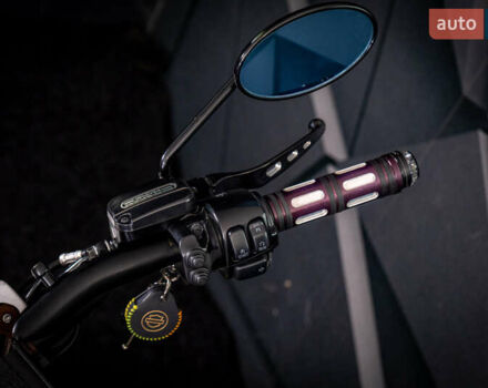 Белый Харлей-Дэвидсон VRSCD Night Rod, объемом двигателя 1.25 л и пробегом 27 тыс. км за 28000 $, фото 17 на Automoto.ua