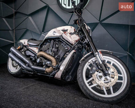Белый Харлей-Дэвидсон VRSCD Night Rod, объемом двигателя 1.25 л и пробегом 27 тыс. км за 28000 $, фото 1 на Automoto.ua