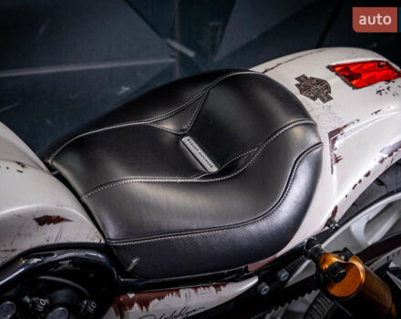 Белый Харлей-Дэвидсон VRSCD Night Rod, объемом двигателя 1.25 л и пробегом 27 тыс. км за 28000 $, фото 18 на Automoto.ua