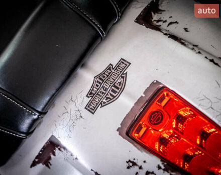 Білий Харлей-Девідсон VRSCD Night Rod, об'ємом двигуна 1.25 л та пробігом 27 тис. км за 28000 $, фото 19 на Automoto.ua