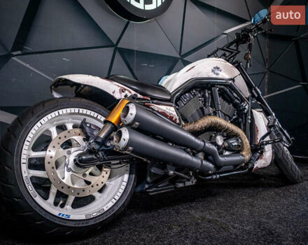 Белый Харлей-Дэвидсон VRSCD Night Rod, объемом двигателя 1.25 л и пробегом 27 тыс. км за 28000 $, фото 2 на Automoto.ua