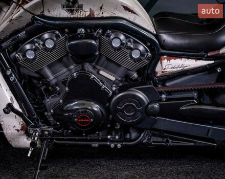 Белый Харлей-Дэвидсон VRSCD Night Rod, объемом двигателя 1.25 л и пробегом 27 тыс. км за 28000 $, фото 10 на Automoto.ua