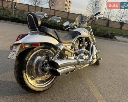 Харлей-Девідсон VRSCSE Screamin Eagle V-Rod 2003 у Києві на Automoto.ua Харлей-Девідсон VRSCSE Screamin Eagle V-Rod, об'ємом двигуна 1.25 л та пробігом 7 тис. км за 15000 $, фото 9 на Automoto.ua