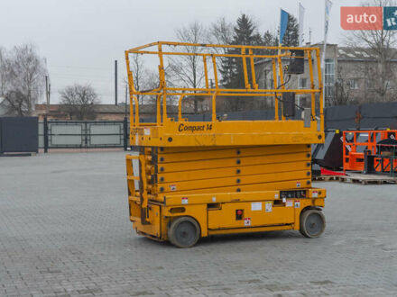 Хаулот Compact 2013 у Житомирі на Automoto.ua Хаулот Compact, об'ємом двигуна 0 л та пробігом 0 тис. км за 15182 $, фото 1 на Automoto.ua
