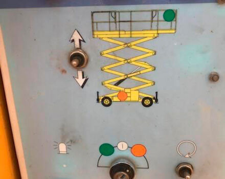 Хаулот Другая, объемом двигателя 0 л и пробегом 0 тыс. км за 16827 $, фото 6 на Automoto.ua