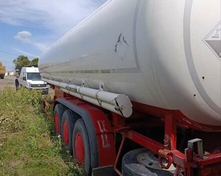 Красный Хендрикс Гоч, объемом двигателя 0 л и пробегом 0 тыс. км за 32000 $, фото 2 на Automoto.ua