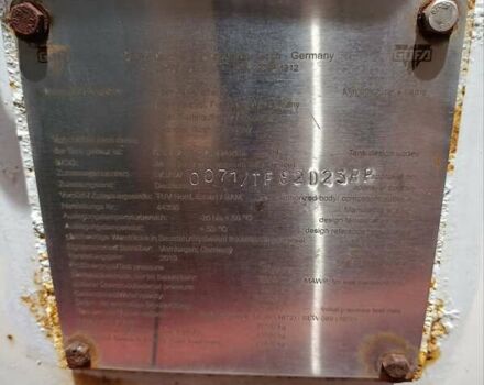 Красный Хендрикс Гоч, объемом двигателя 0 л и пробегом 0 тыс. км за 32000 $, фото 3 на Automoto.ua