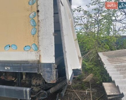 Хендрикс Клеве, объемом двигателя 0 л и пробегом 100 тыс. км за 3000 $, фото 2 на Automoto.ua