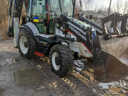 Білий Гідромек ХМК 102Б, об'ємом двигуна 4.4 л та пробігом 1 тис. км за 81000 $, фото 1 на Automoto.ua