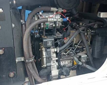 Белый Гидромек HMK 102B Alpha, объемом двигателя 4.4 л и пробегом 650 тыс. км за 71861 $, фото 12 на Automoto.ua