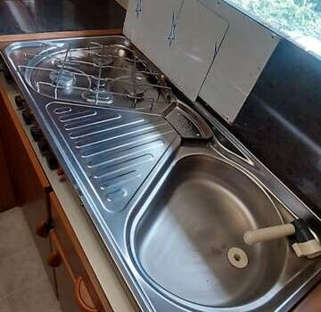 Білий Хоббі Екселлент, об'ємом двигуна 0 л та пробігом 2 тис. км за 9799 $, фото 18 на Automoto.ua