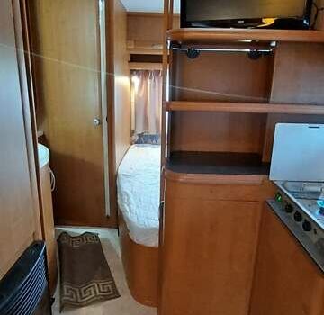 Білий Хоббі Екселлент, об'ємом двигуна 0 л та пробігом 3 тис. км за 9499 $, фото 42 на Automoto.ua