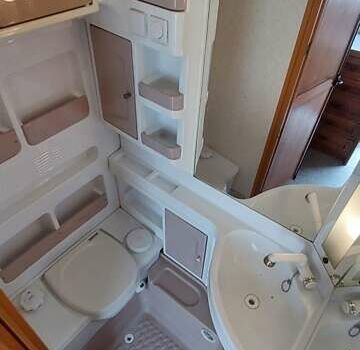 Хоббі Престиж 1996 у Житомирі на Automoto.ua Хоббі Престиж, об'ємом двигуна 0 л та пробігом 3 тис. км за 7999 $, фото 22 на Automoto.ua