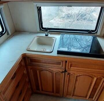 Хоббі Престиж 1996 у Житомирі на Automoto.ua Хоббі Престиж, об'ємом двигуна 0 л та пробігом 3 тис. км за 7999 $, фото 15 на Automoto.ua