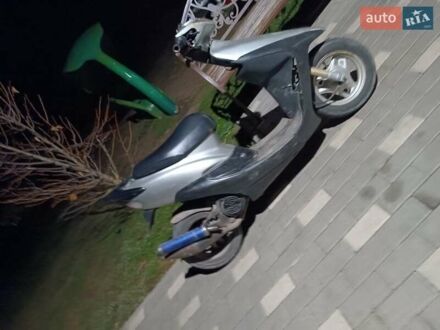 Хонда 125T 1993 у Одесі на Automoto.ua Сірий Хонда 125T, об'ємом двигуна 0 л та пробігом 4 тис. км за 205 $, фото 1 на Automoto.ua