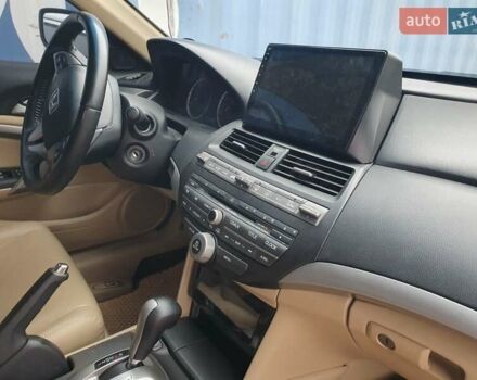 Белый Хонда Аккорд, объемом двигателя 2.35 л и пробегом 180 тыс. км за 5600 $, фото 18 на Automoto.ua