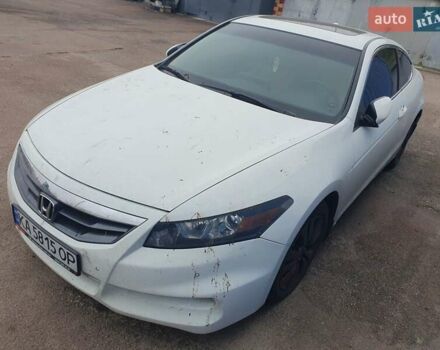 Білий Хонда Аккорд, об'ємом двигуна 2.35 л та пробігом 180 тис. км за 5999 $, фото 7 на Automoto.ua