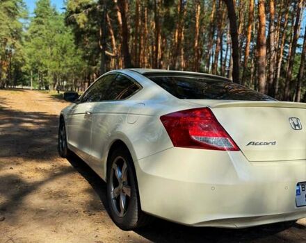 Білий Хонда Аккорд, об'ємом двигуна 2.4 л та пробігом 173 тис. км за 11000 $, фото 4 на Automoto.ua