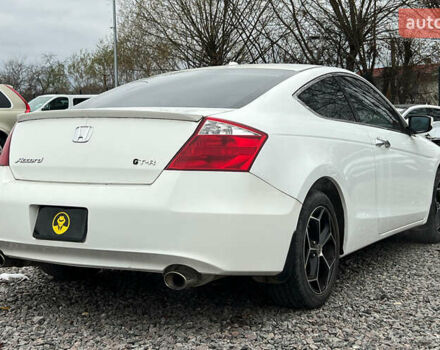 Білий Хонда Аккорд, об'ємом двигуна 2.35 л та пробігом 228 тис. км за 9700 $, фото 5 на Automoto.ua