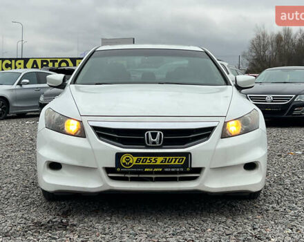 Білий Хонда Аккорд, об'ємом двигуна 2.35 л та пробігом 228 тис. км за 9700 $, фото 1 на Automoto.ua