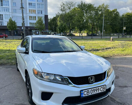 Белый Хонда Аккорд, объемом двигателя 2.4 л и пробегом 126 тыс. км за 13200 $, фото 1 на Automoto.ua