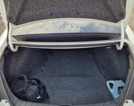 Белый Хонда Аккорд, объемом двигателя 2.36 л и пробегом 127 тыс. км за 10500 $, фото 15 на Automoto.ua