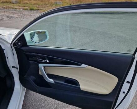 Белый Хонда Аккорд, объемом двигателя 2.36 л и пробегом 127 тыс. км за 10500 $, фото 11 на Automoto.ua