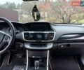 Белый Хонда Аккорд, объемом двигателя 2.36 л и пробегом 223 тыс. км за 11500 $, фото 11 на Automoto.ua