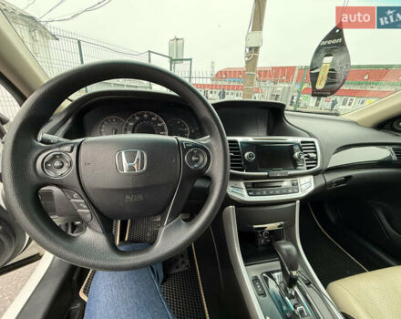 Білий Хонда Аккорд, об'ємом двигуна 2.36 л та пробігом 223 тис. км за 10790 $, фото 13 на Automoto.ua