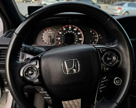 Білий Хонда Аккорд, об'ємом двигуна 3.5 л та пробігом 166 тис. км за 16800 $, фото 12 на Automoto.ua