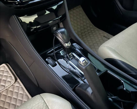 Білий Хонда Аккорд, об'ємом двигуна 3.5 л та пробігом 166 тис. км за 16800 $, фото 10 на Automoto.ua