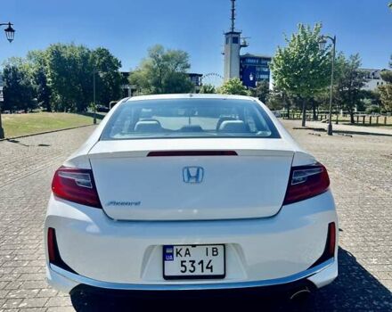 Белый Хонда Аккорд, объемом двигателя 1.9 л и пробегом 105 тыс. км за 14500 $, фото 5 на Automoto.ua