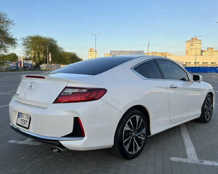 Білий Хонда Аккорд, об'ємом двигуна 2.4 л та пробігом 120 тис. км за 14000 $, фото 7 на Automoto.ua