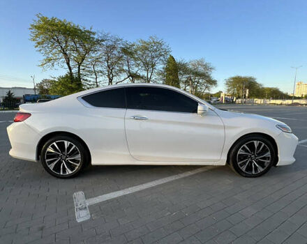 Білий Хонда Аккорд, об'ємом двигуна 2.4 л та пробігом 120 тис. км за 14000 $, фото 10 на Automoto.ua