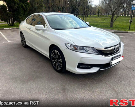 Белый Хонда Аккорд, объемом двигателя 2.4 л и пробегом 145 тыс. км за 13900 $, фото 4 на Automoto.ua