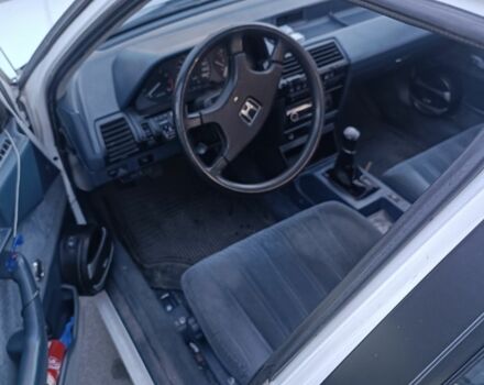 Белый Хонда Аккорд, объемом двигателя 2 л и пробегом 293 тыс. км за 1550 $, фото 2 на Automoto.ua