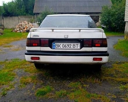 Белый Хонда Аккорд, объемом двигателя 2 л и пробегом 400 тыс. км за 700 $, фото 3 на Automoto.ua