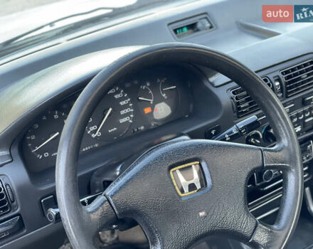 Белый Хонда Аккорд, объемом двигателя 2 л и пробегом 288 тыс. км за 1550 $, фото 5 на Automoto.ua