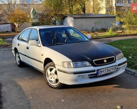 Белый Хонда Аккорд, объемом двигателя 1.85 л и пробегом 280 тыс. км за 1900 $, фото 1 на Automoto.ua