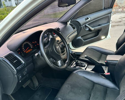 Белый Хонда Аккорд, объемом двигателя 2.35 л и пробегом 274 тыс. км за 7300 $, фото 14 на Automoto.ua