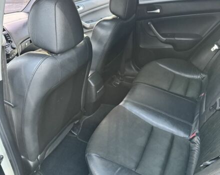 Білий Хонда Аккорд, об'ємом двигуна 2.4 л та пробігом 274 тис. км за 7650 $, фото 16 на Automoto.ua