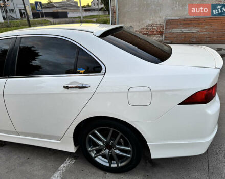 Белый Хонда Аккорд, объемом двигателя 2.35 л и пробегом 274 тыс. км за 7300 $, фото 11 на Automoto.ua